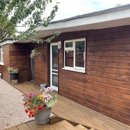 Charming Chalet In Stoke Fleming - Sleep 3 4 Dartmouth Exterior photo